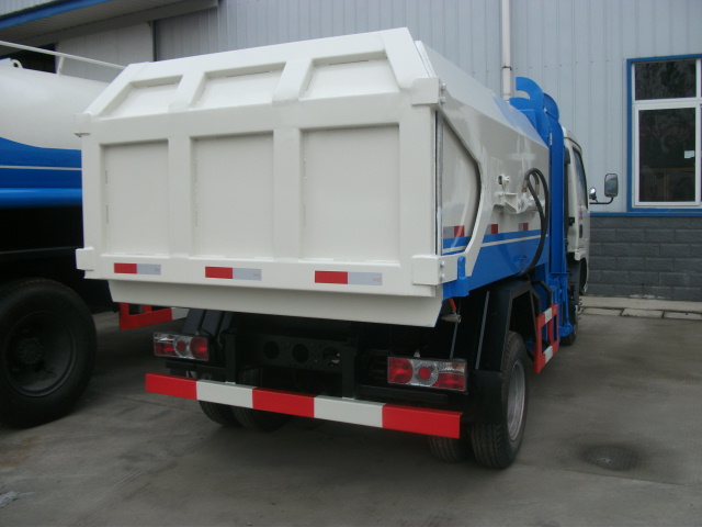 东风多利卡挂桶式垃圾车自装卸式垃圾车