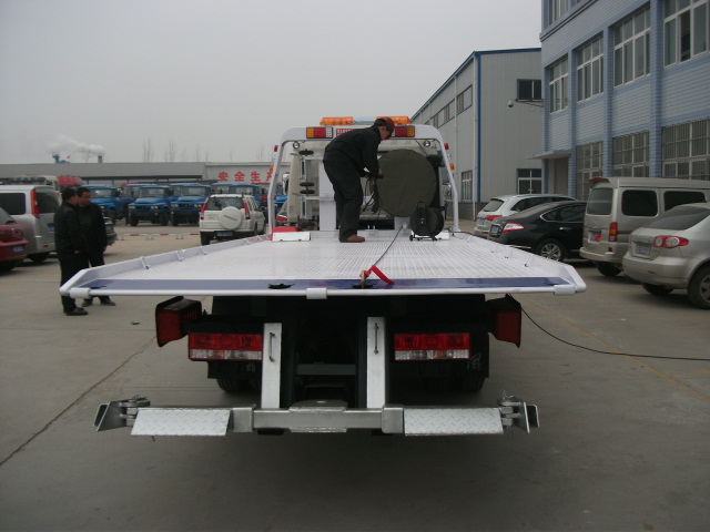 东风多利卡清障车/最畅销的道路清障车